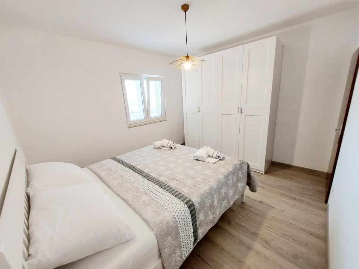 Luxury Sea View Apartment Jesenice (Split-Dalmatia) Exterior foto