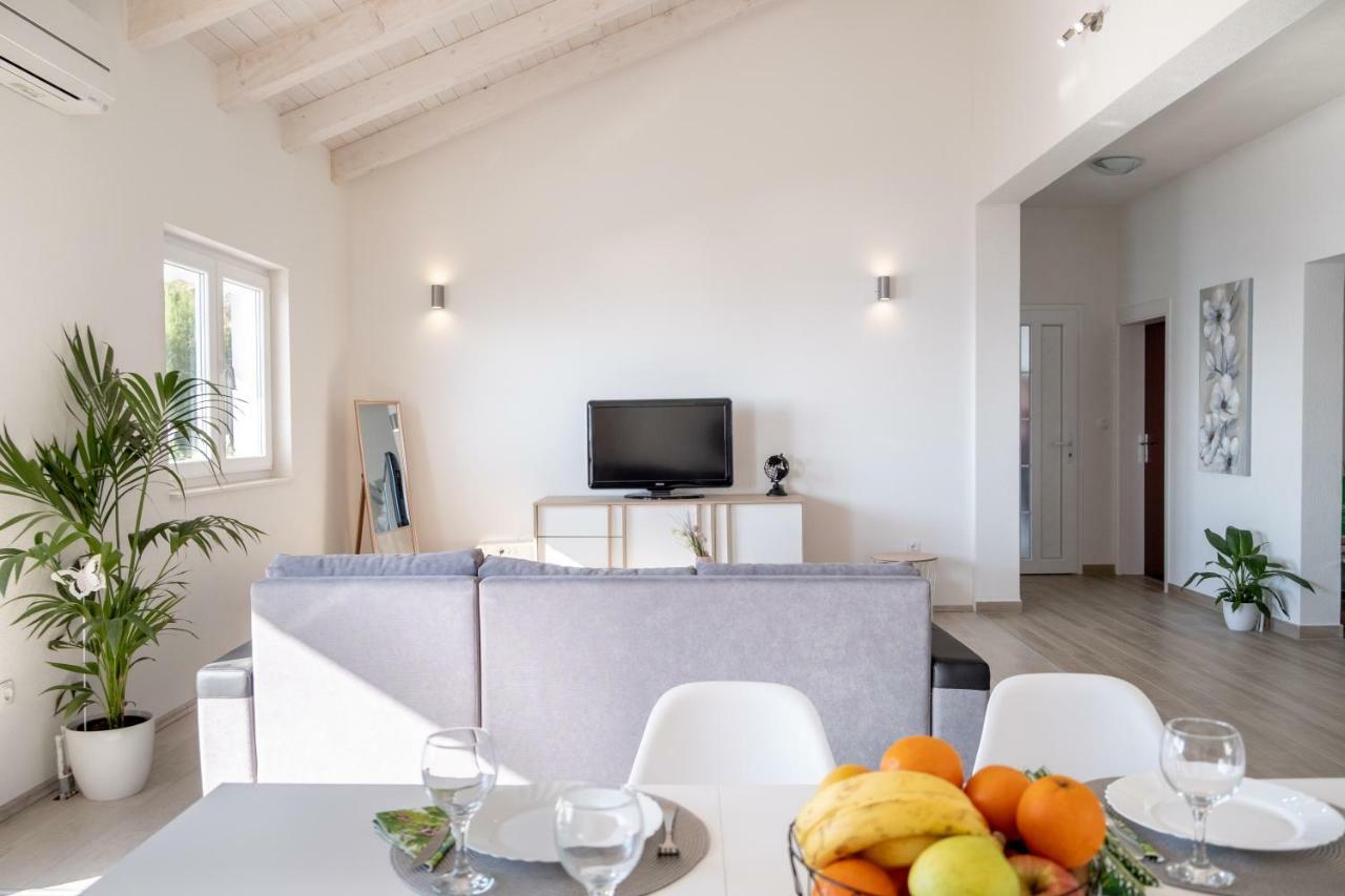 Luxury Sea View Apartment Jesenice (Split-Dalmatia) Exterior foto