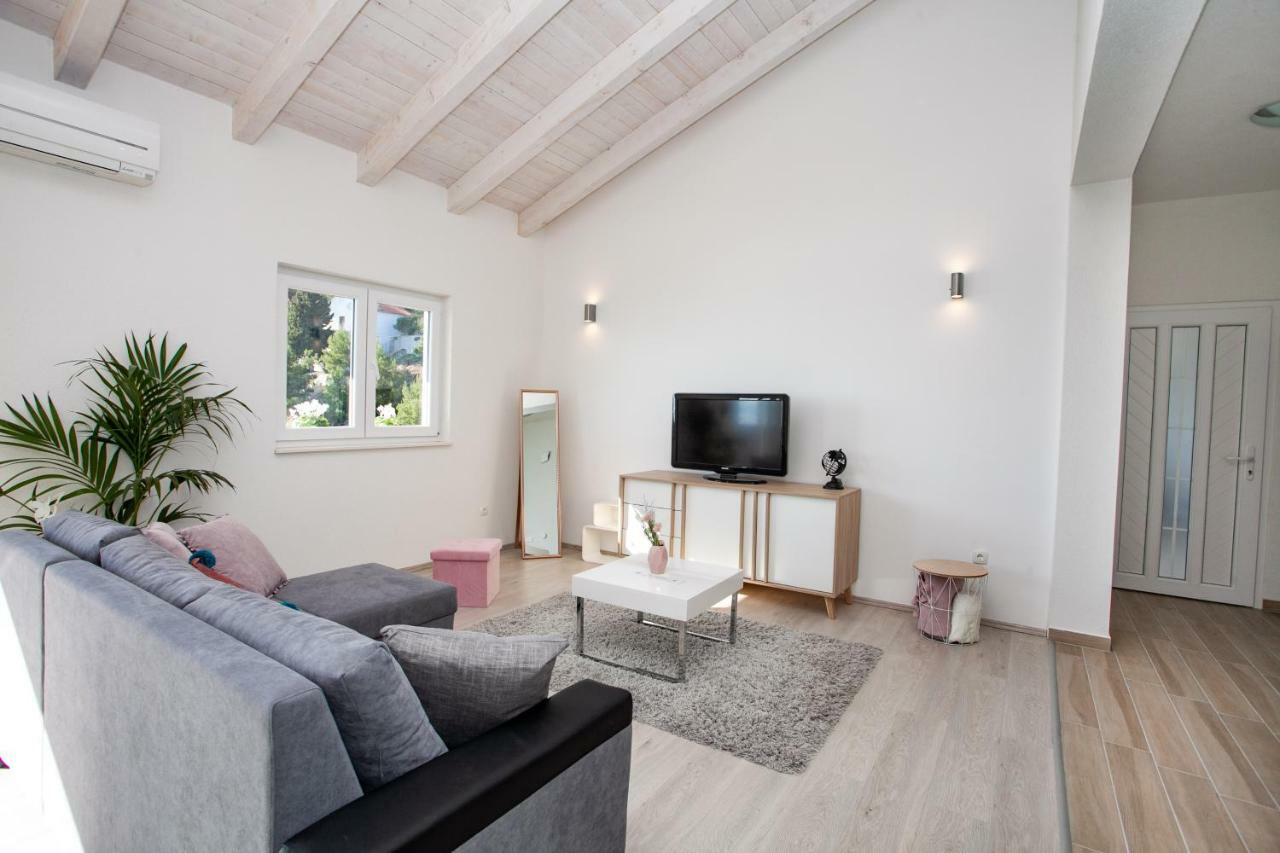 Luxury Sea View Apartment Jesenice (Split-Dalmatia) Exterior foto