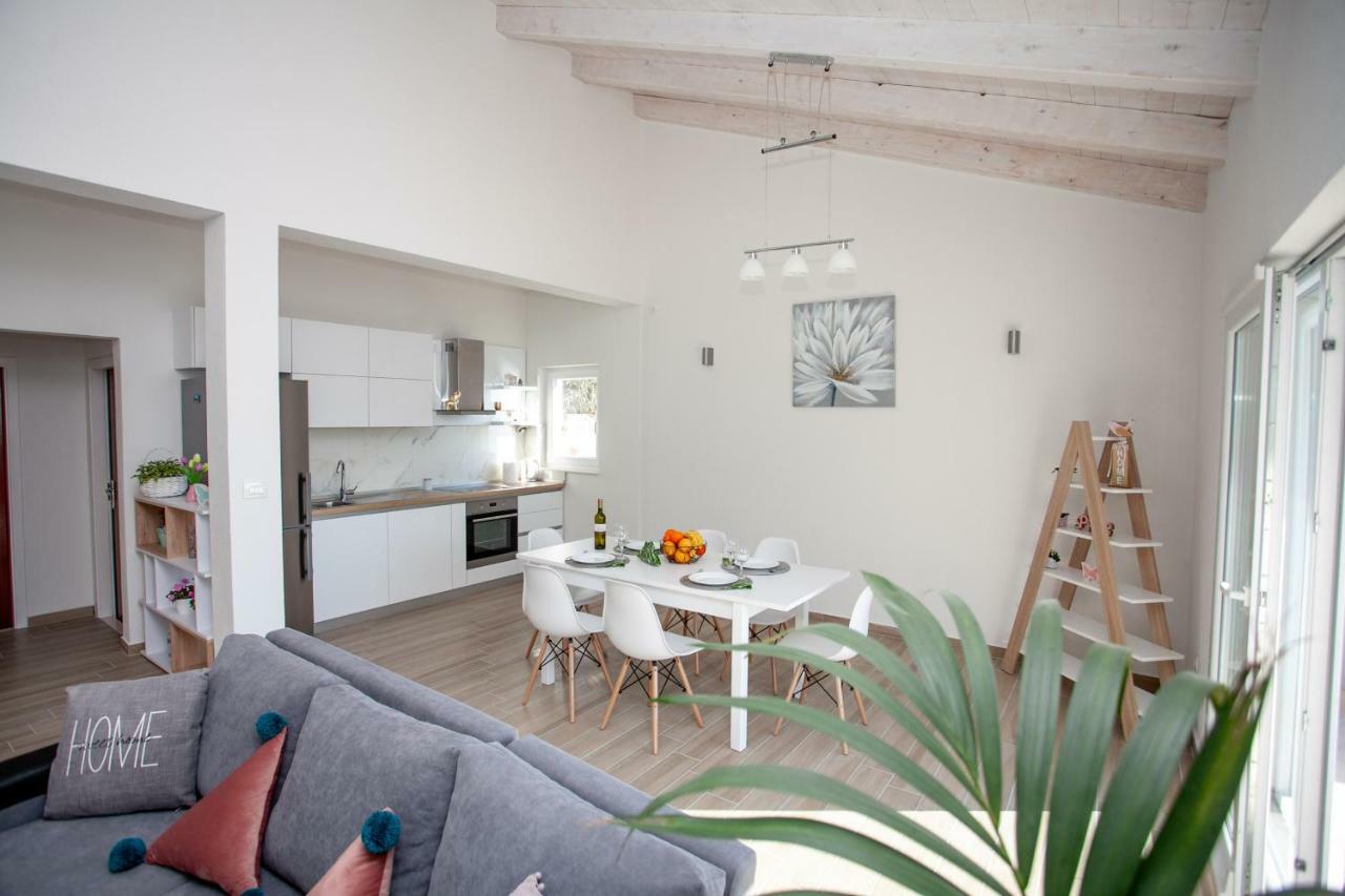 Luxury Sea View Apartment Jesenice (Split-Dalmatia) Exterior foto