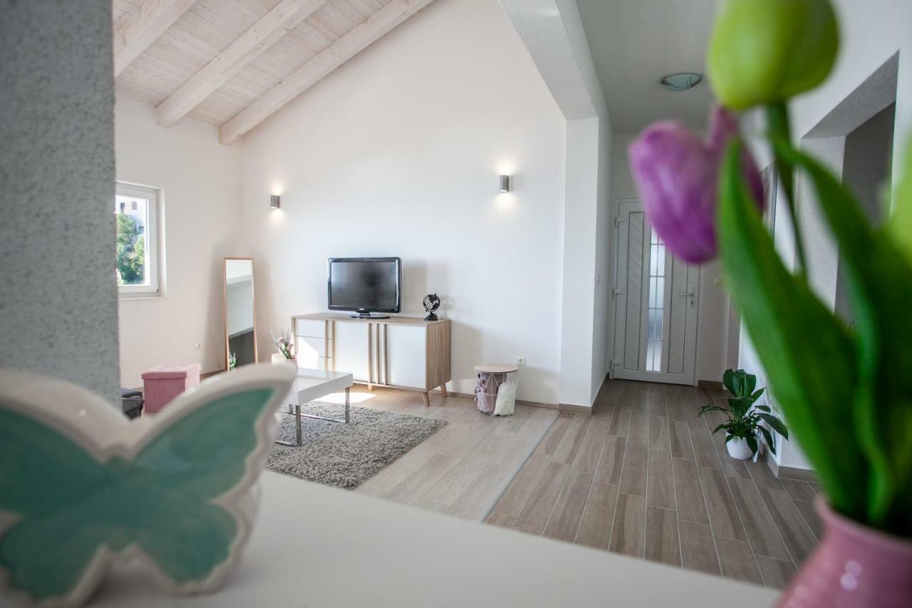 Luxury Sea View Apartment Jesenice (Split-Dalmatia) Exterior foto
