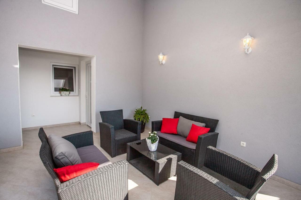 Luxury Sea View Apartment Jesenice (Split-Dalmatia) Exterior foto