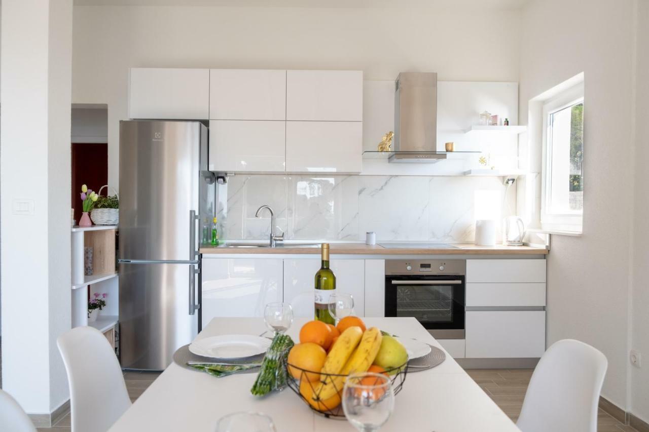 Luxury Sea View Apartment Jesenice (Split-Dalmatia) Exterior foto