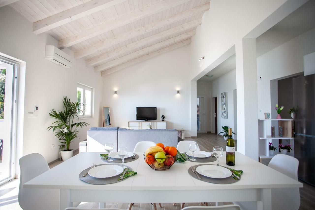 Luxury Sea View Apartment Jesenice (Split-Dalmatia) Exterior foto